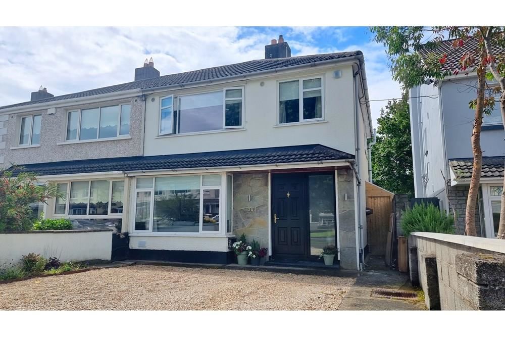 2A Carriglea Drive