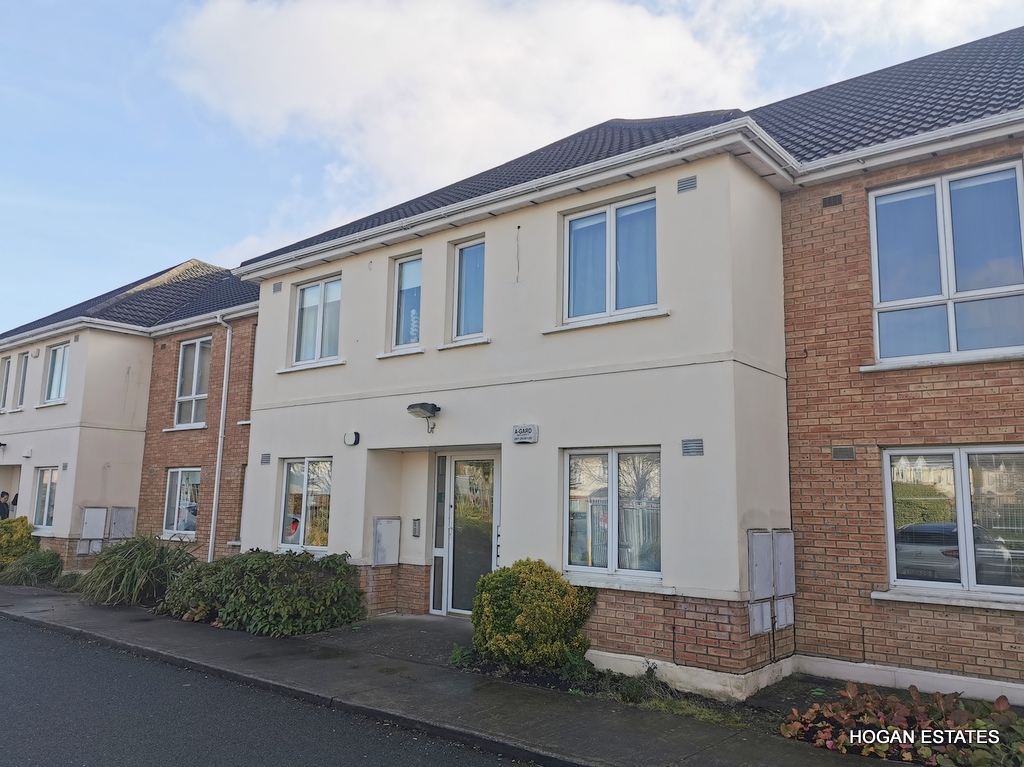15 Manor Court