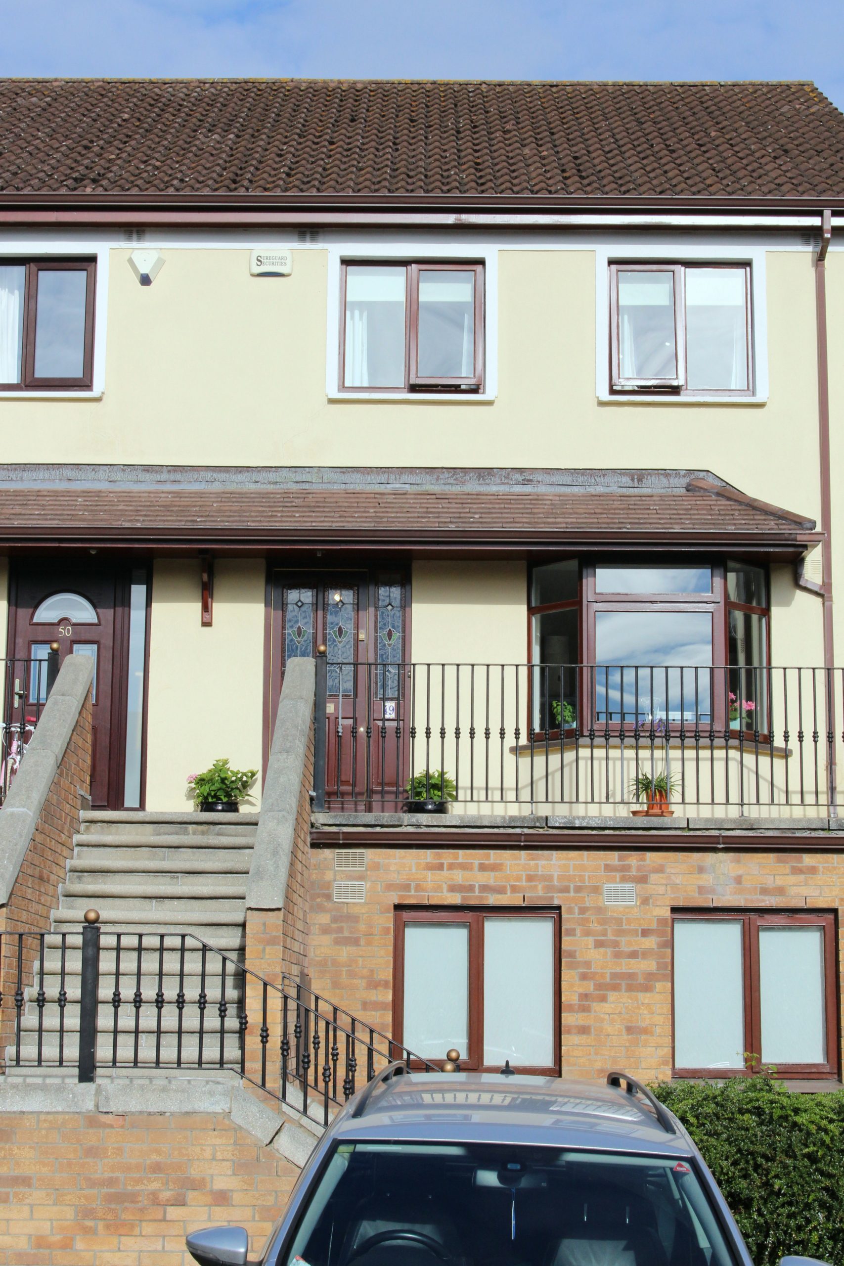 49 Gleann and R├¡
