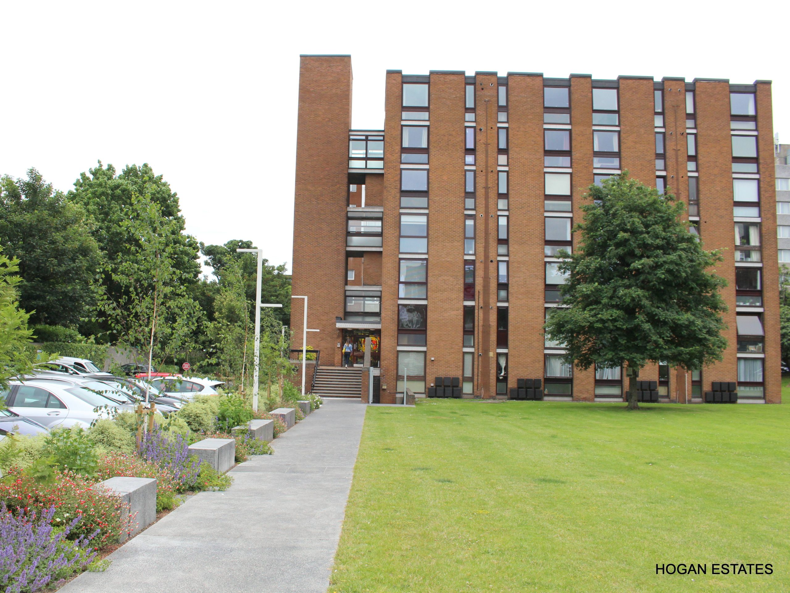 10 Rowan House